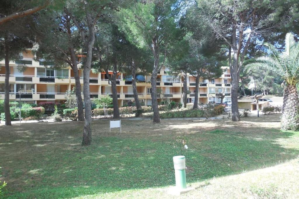 Agreable T3, Bormes Les Mimosas Apartman Kültér fotó